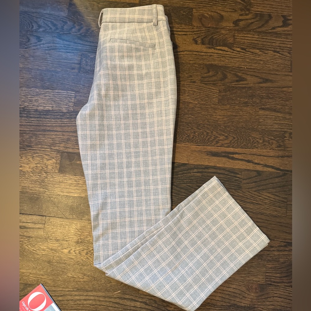 Express dress pants. Size 8 regular. Grey and blush striped.